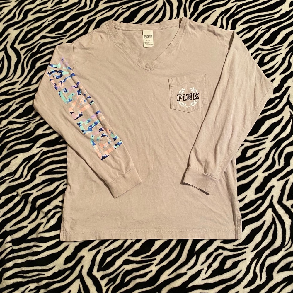 VS Pink oversized long sleeve tee SZ XSmall